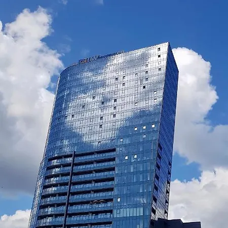 Hanza Tower -m&m Luxury